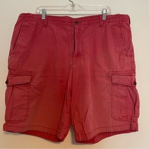 Men's IZOD Saltwater Cargo 10.5 inseam Shorts - sz 42